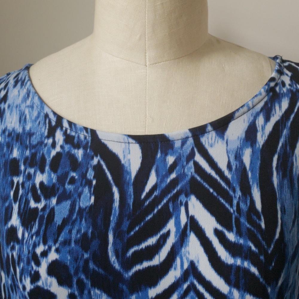 Slimming Dana Buchman Leopard Knit Dress - Picture 2 of 8